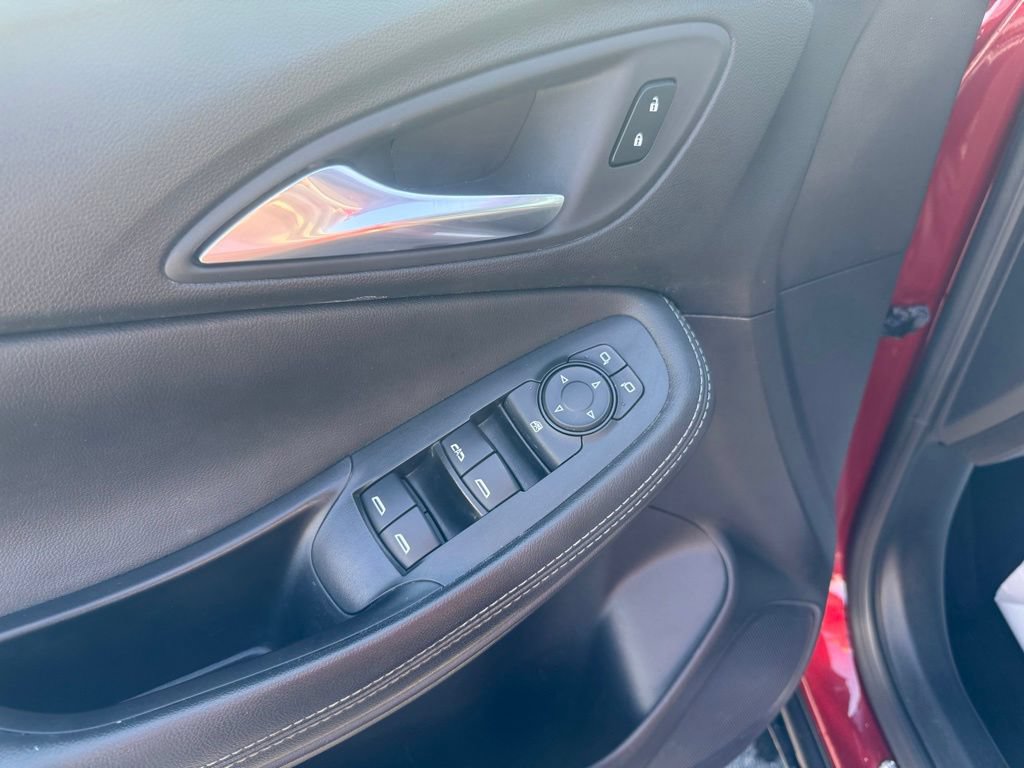 Used 2023 Buick Encore GX Preferred w/ Cold Weather Comfort Package FWD image 15