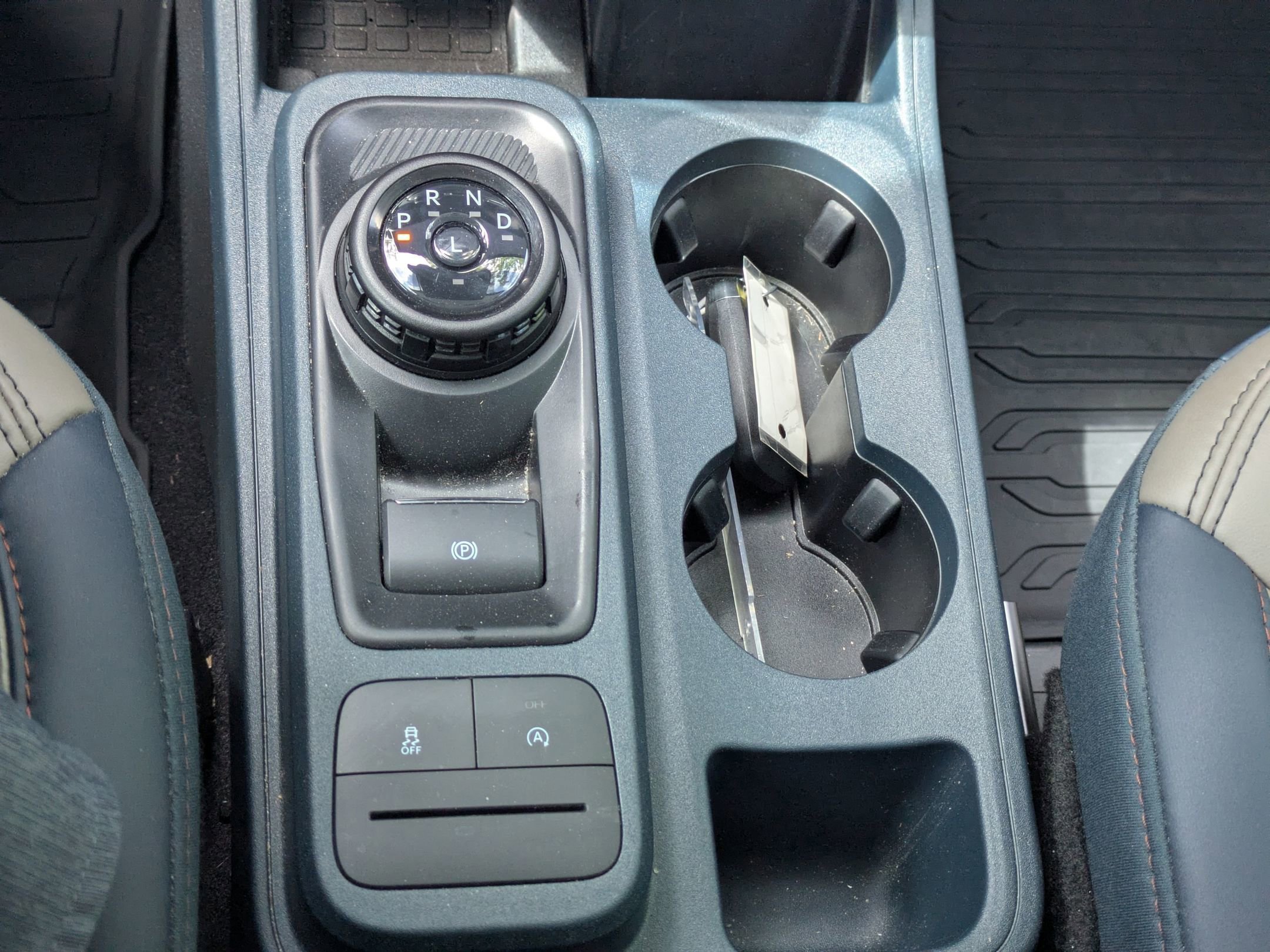 Certified 2025 Ford Maverick Lariat w/ 4K Tow Package image 24