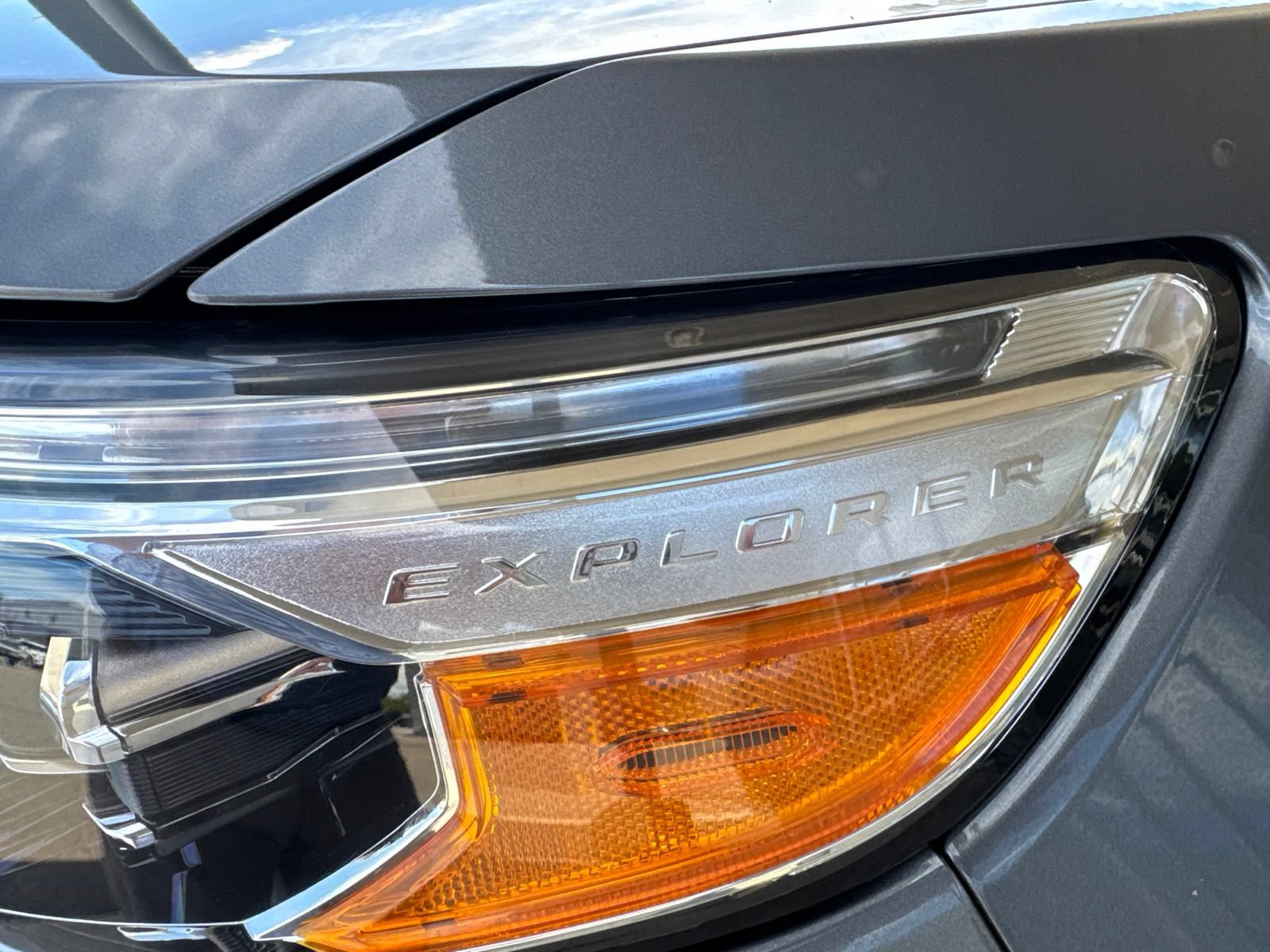 Certified 2023 Ford Explorer XLT w/ Equipment Group 202A AWD/4WD image 14