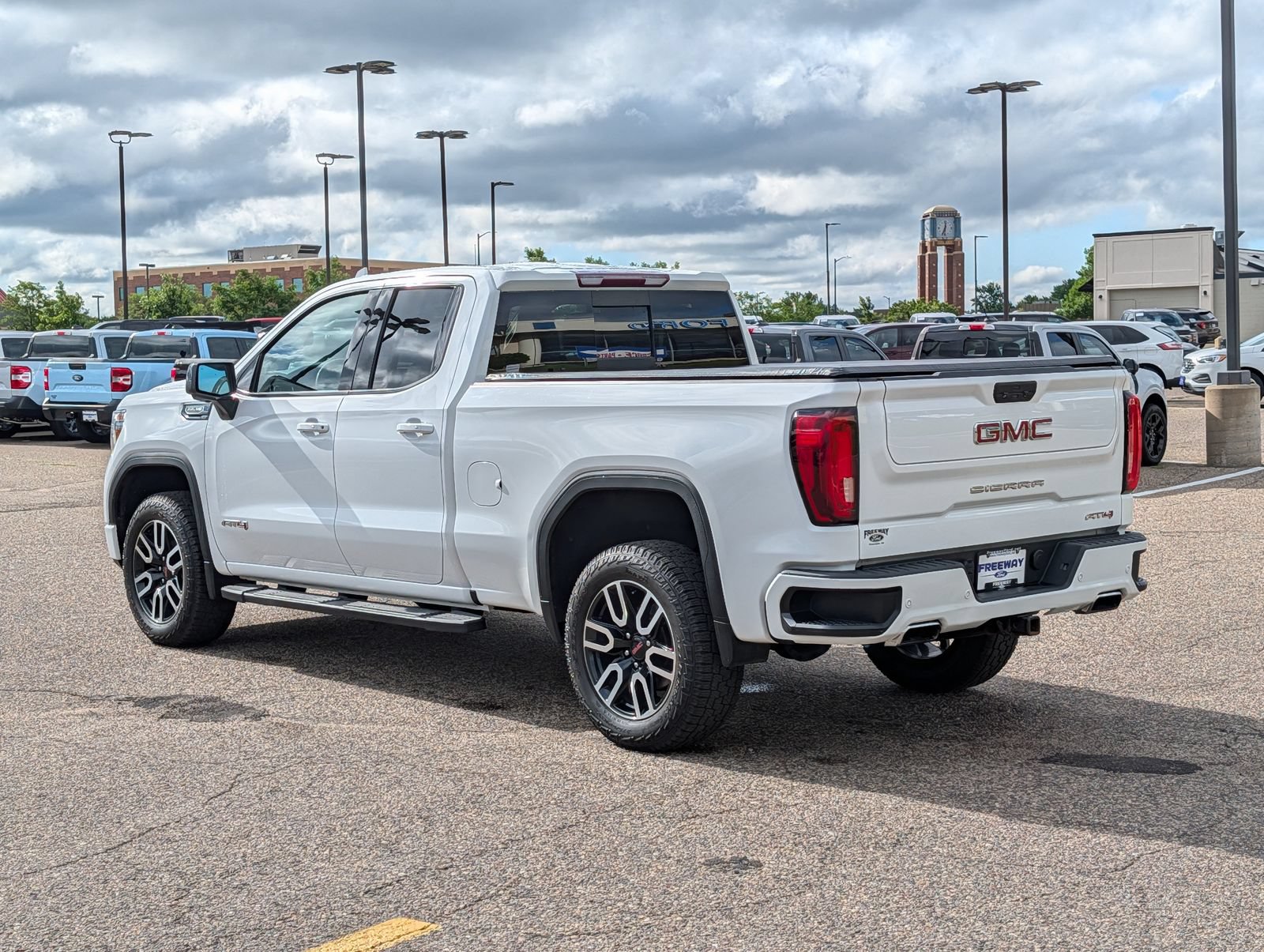 Used 2019 GMC Sierra 1500 AT4 w/ AT4 Premium Package AWD/4WD image 3