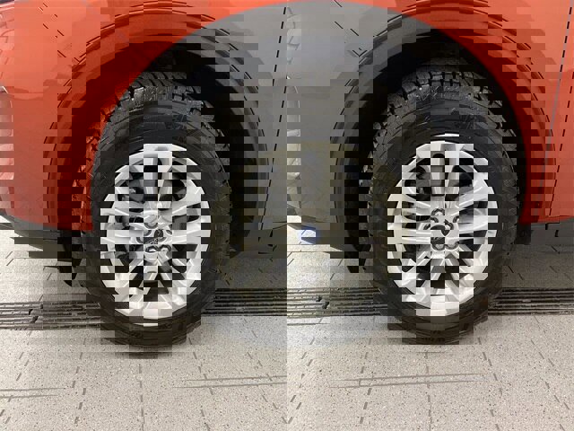 Certified 2020 Ford Escape SE image 10