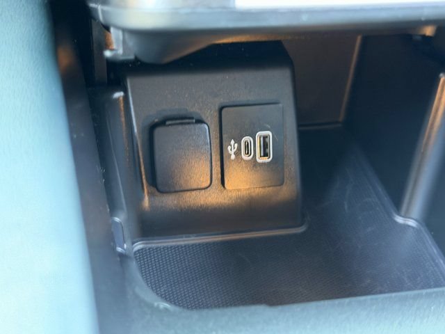 Certified 2025 Ford Explorer ST-Line AWD/4WD image 29