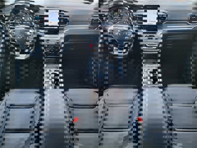 Certified 2022 Ford Explorer XLT w/ Equipment Group 202A image 27