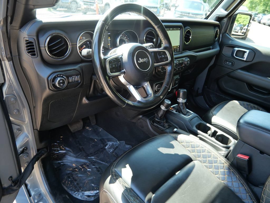 Used 2022 Jeep Gladiator Overland AWD/4WD image 3