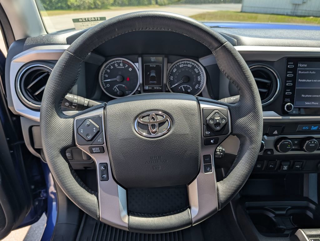 Used 2022 Toyota Tacoma SR5 AWD/4WD image 8