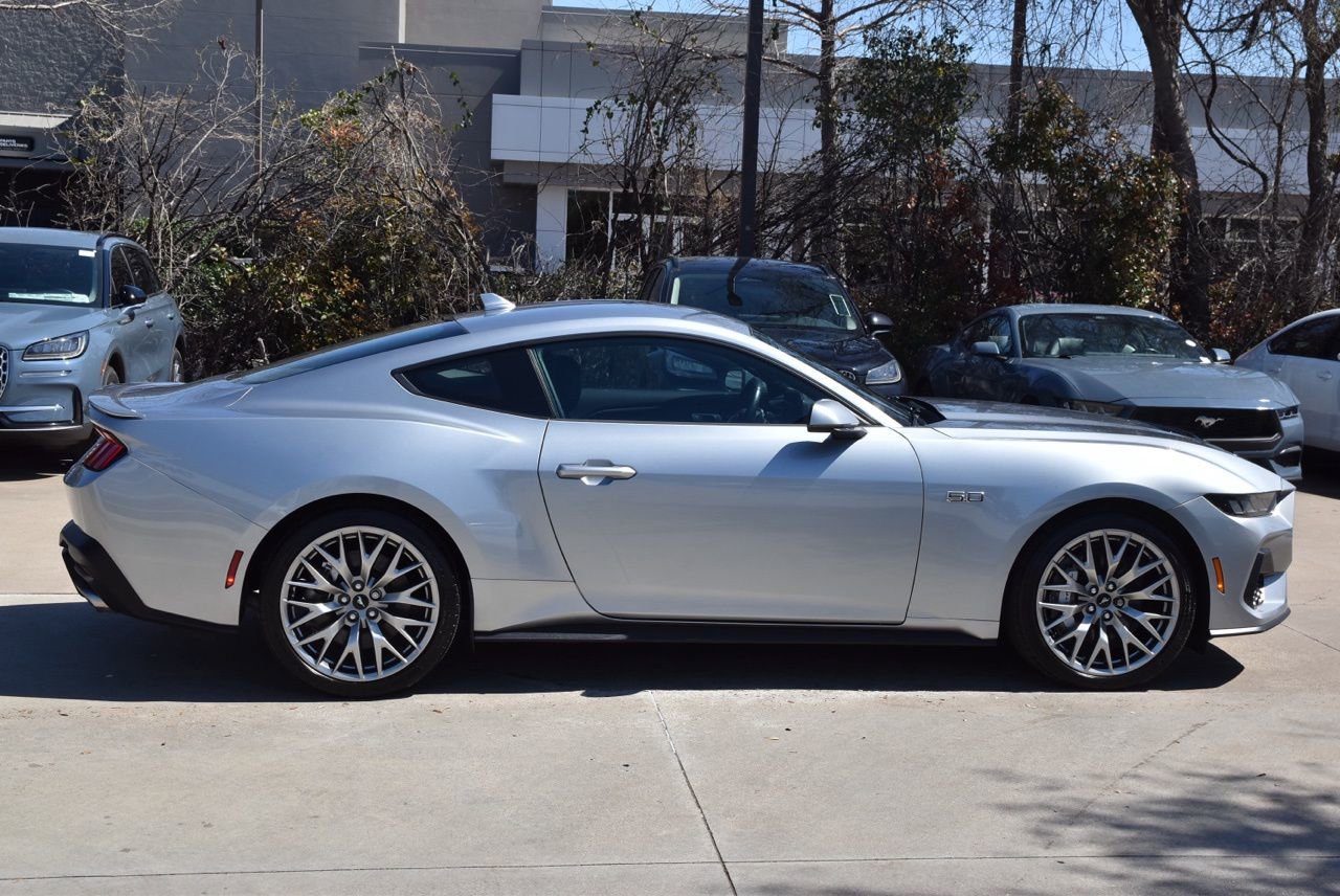 Certified 2025 Ford Mustang GT Premium image 6