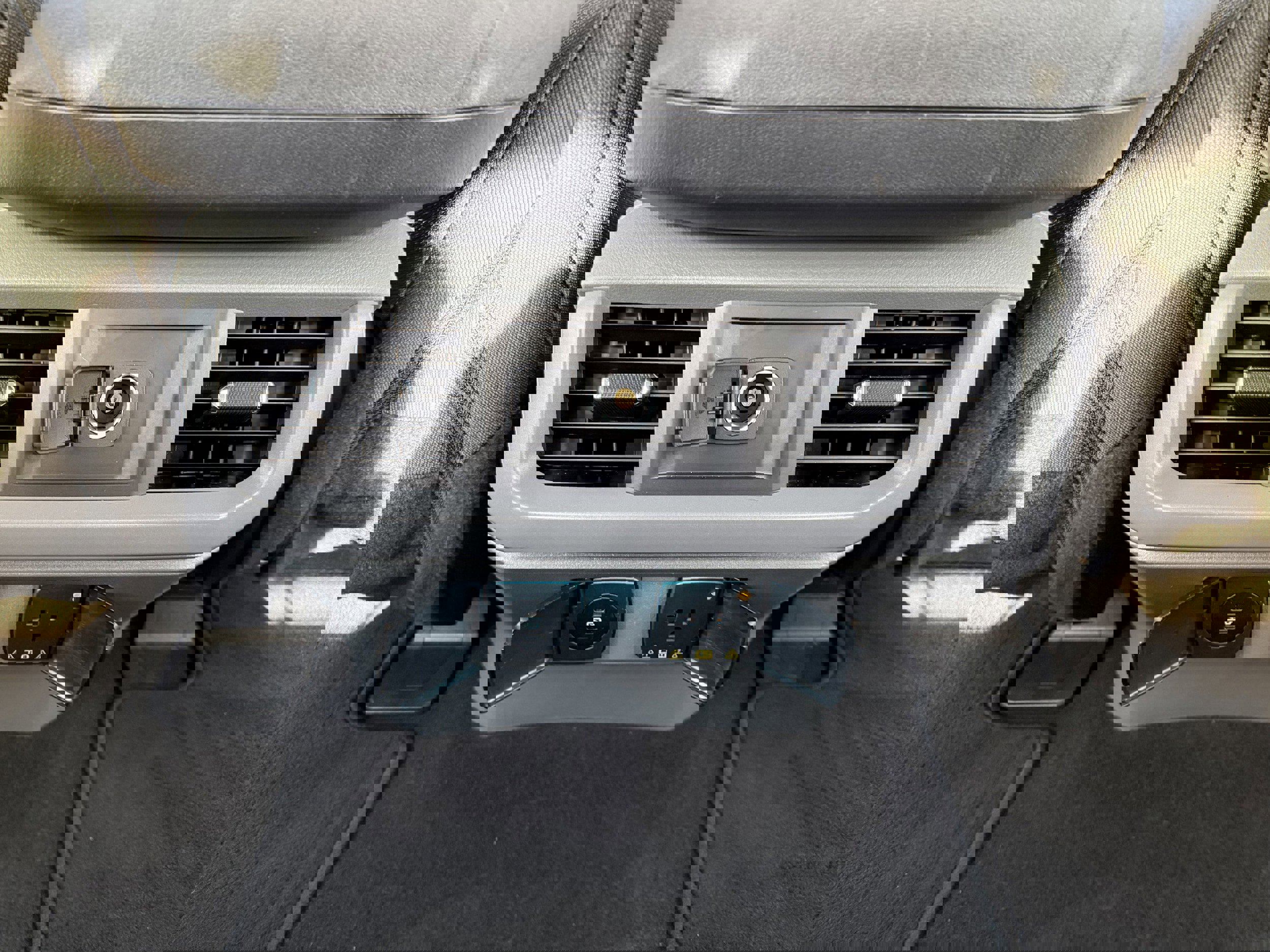 Certified 2024 Ford F150 XLT w/ Mobile Office Package image 29