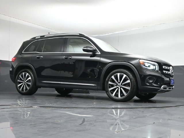 Used 2023 Mercedes-Benz GLB 250 4MATIC image 37