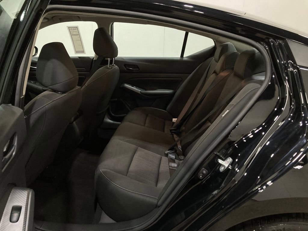 Used 2024 Nissan Altima 2.5 SV w/ SV Premium Package image 19