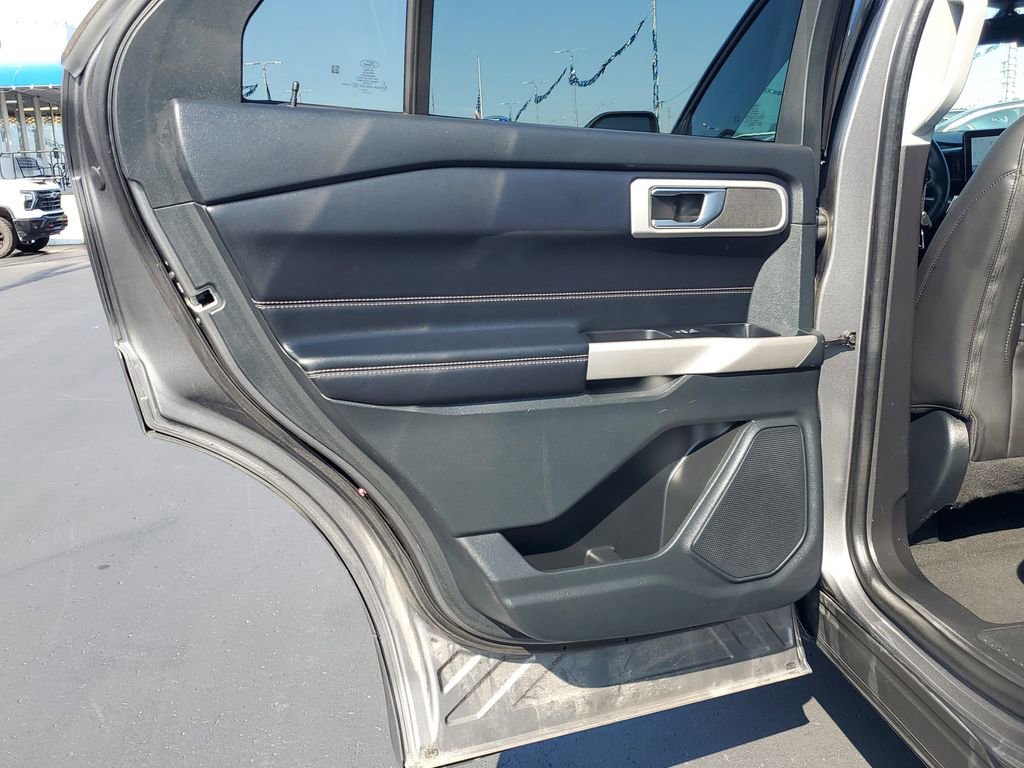 Certified 2022 Ford Explorer XLT w/ Equipment Group 202A image 22