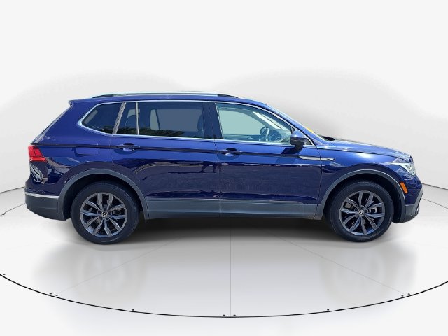 Used 2023 Volkswagen Tiguan SE FWD image 3