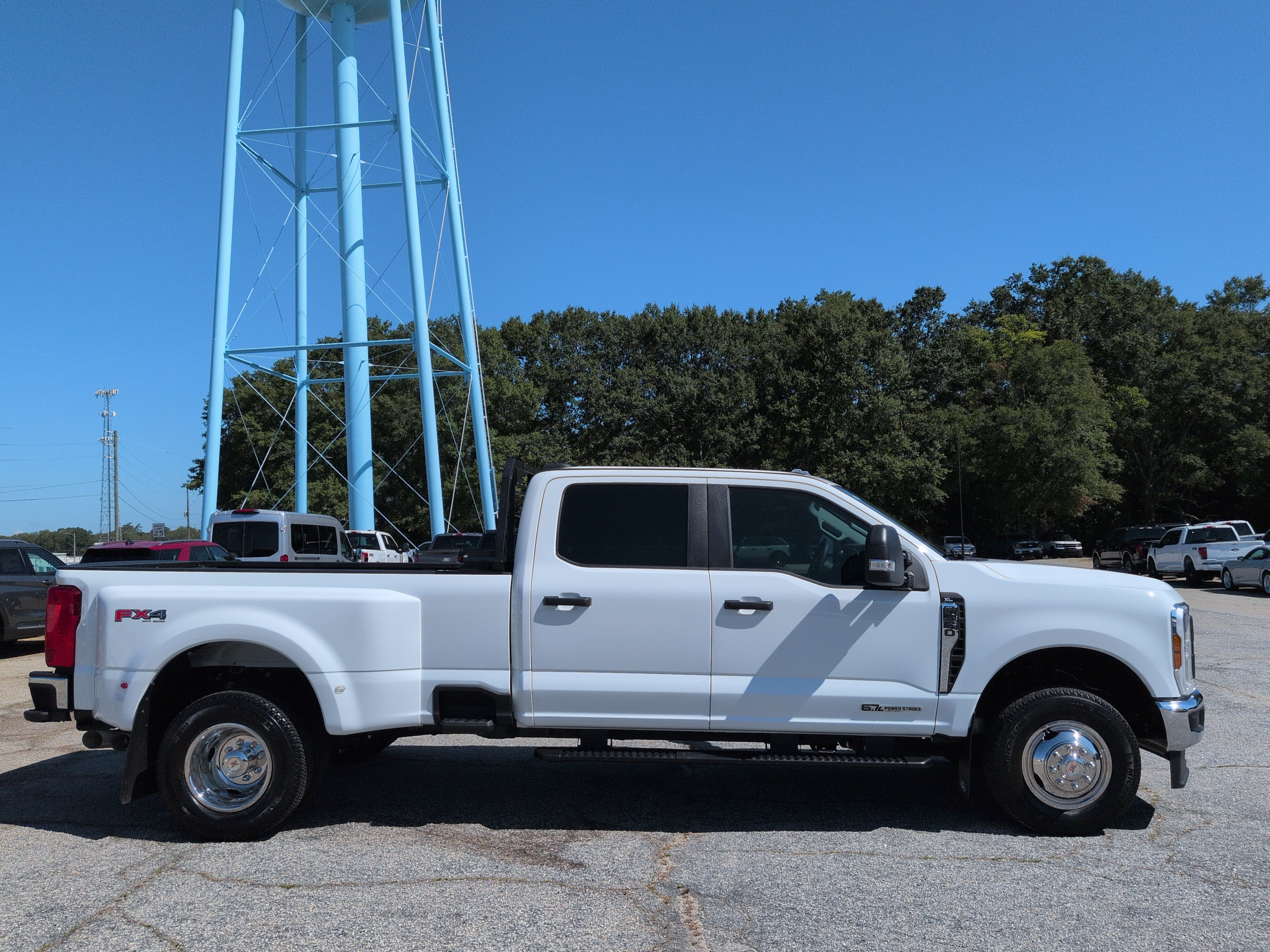 Certified 2025 Ford F350 XL AWD/4WD image 2
