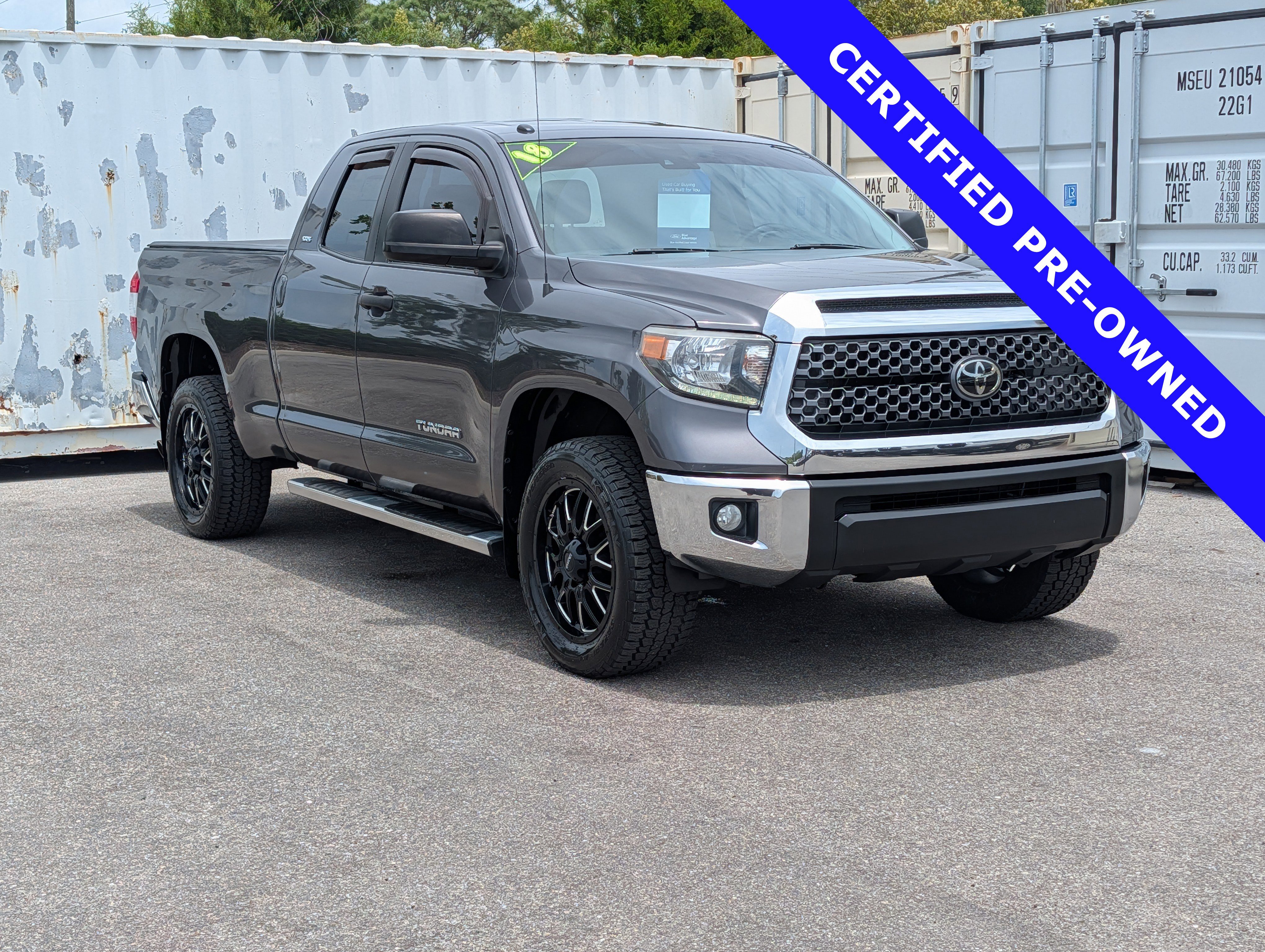 Used 2018 Toyota Tundra SR5 w/ SR5 Upgrade Package RWD image 2