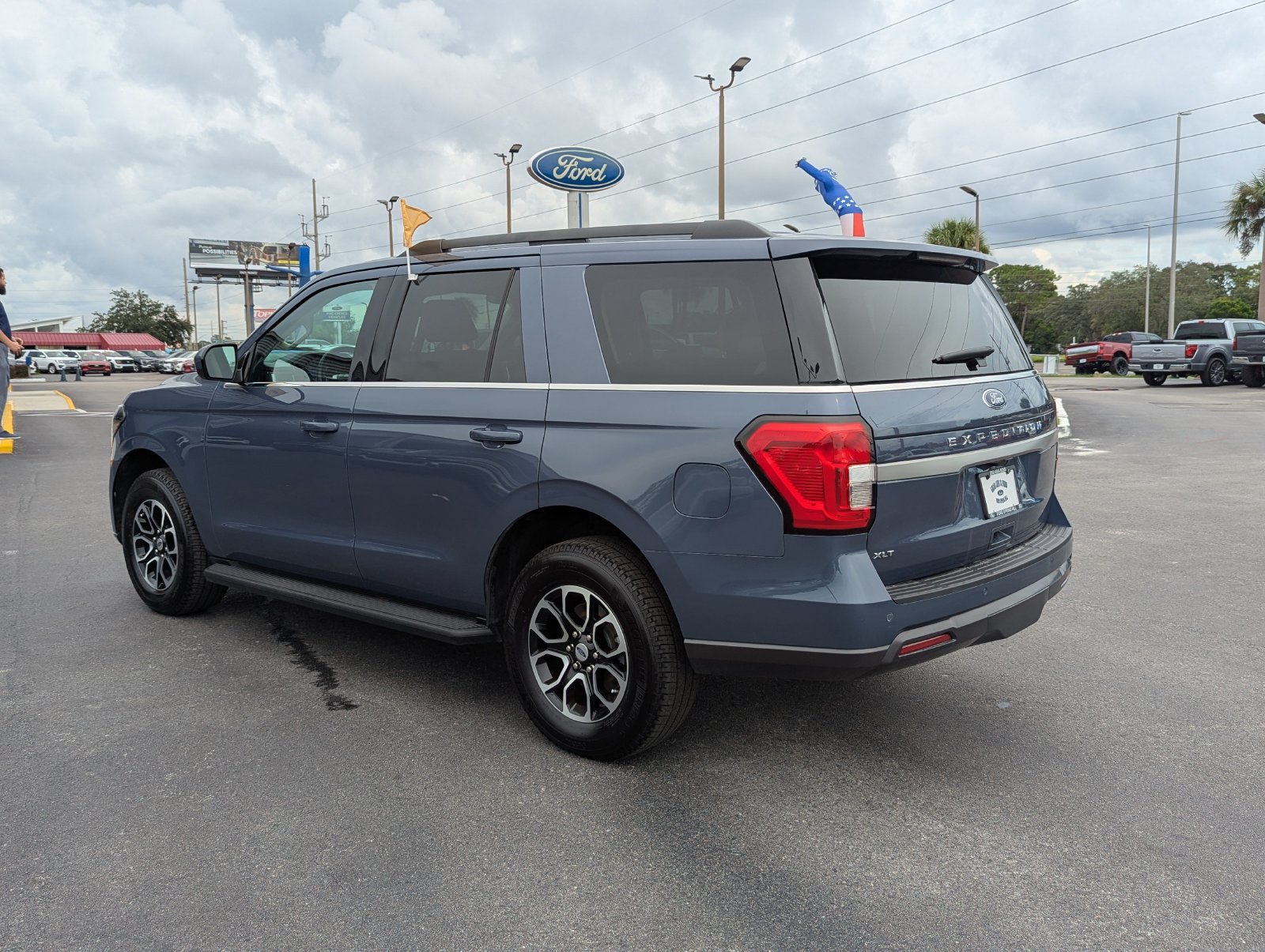 Certified 2023 Ford Expedition XLT RWD image 7