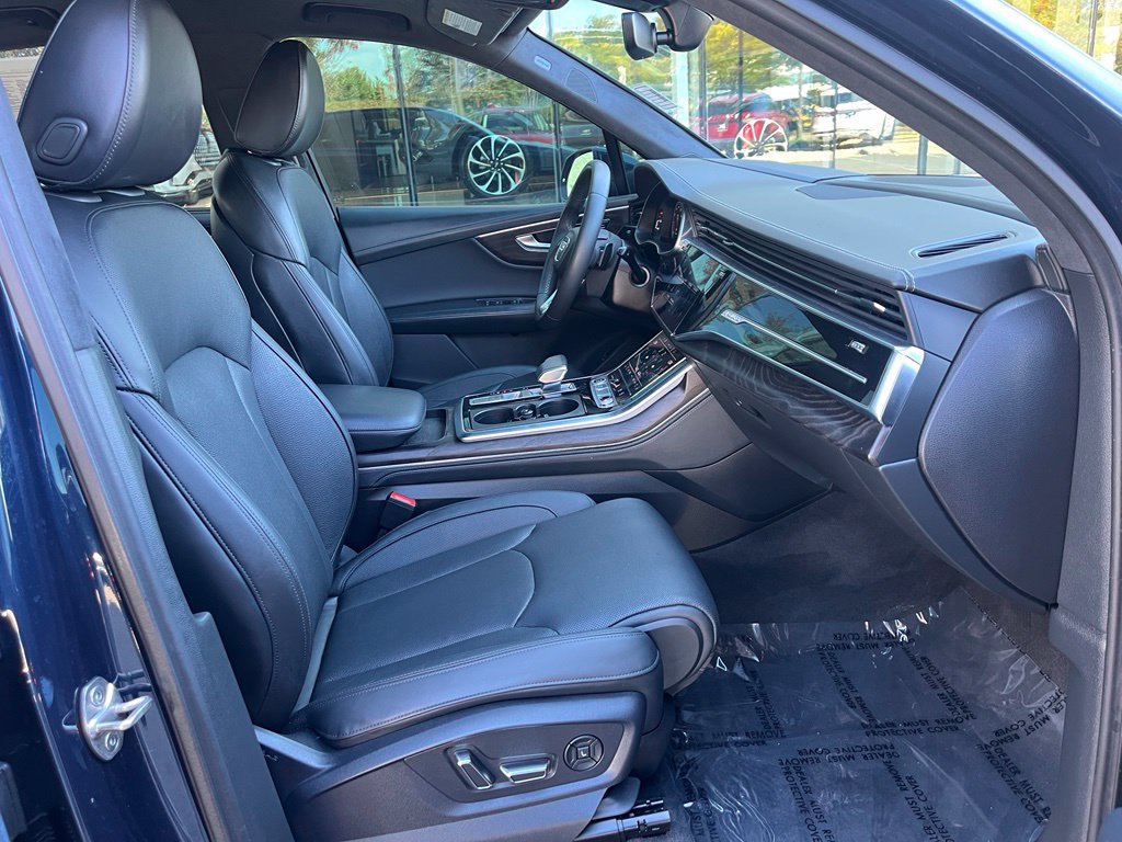 Used 2023 Audi Q7 3.0T Prestige AWD/4WD image 23