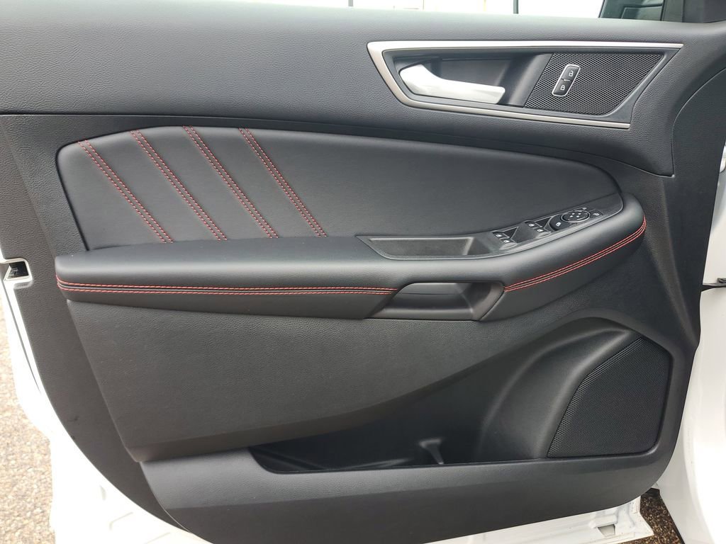 Certified 2024 Ford Edge ST-Line image 13