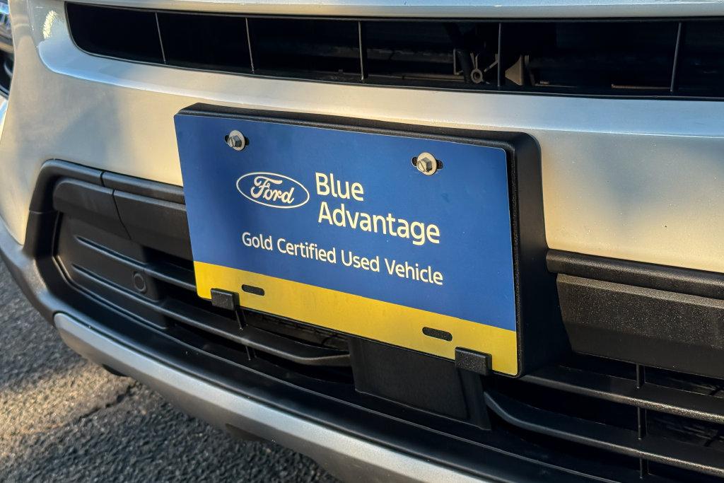 Certified 2021 Ford Explorer Platinum w/ Equipment Group 601A AWD/4WD image 9