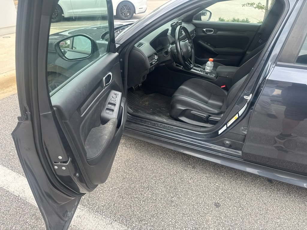 Used 2023 Honda Civic Sport image 3