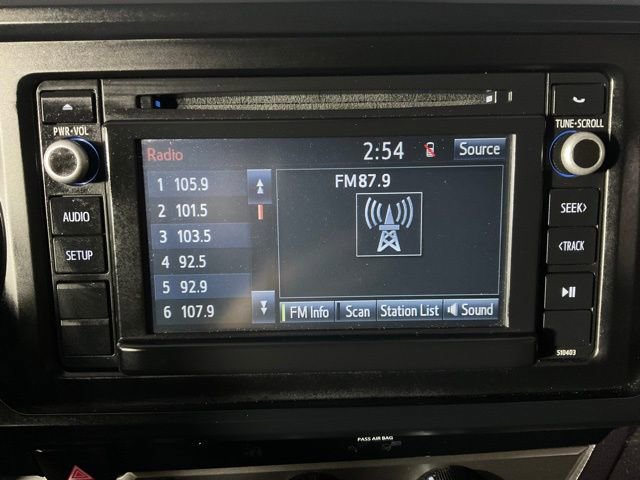 Used 2018 Toyota Tacoma SR image 20