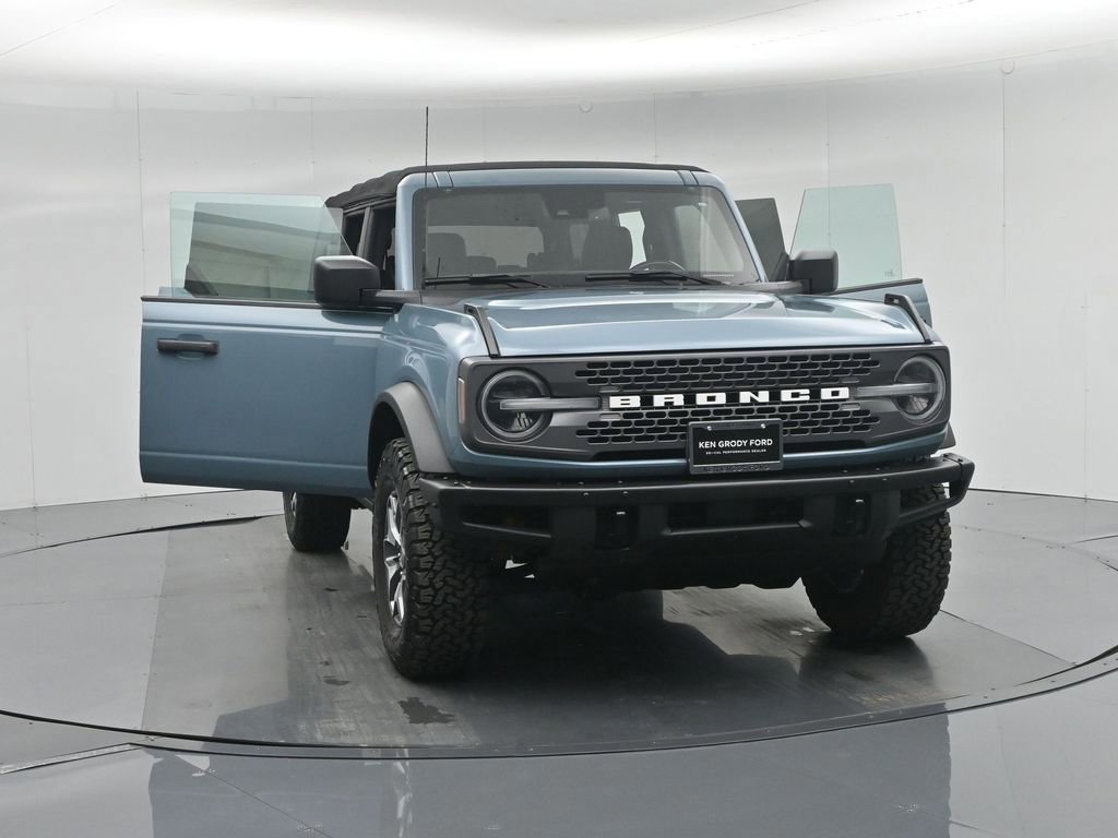 Certified 2021 Ford Bronco Badlands image 4