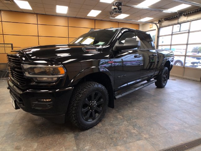 Used 2020 RAM 2500 Laramie w/ Night Edition AWD/4WD image 3