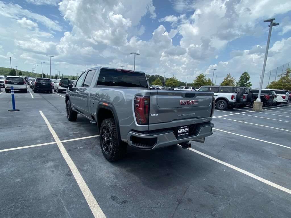 Used 2025 GMC Sierra 2500 AT4 AWD/4WD image 5