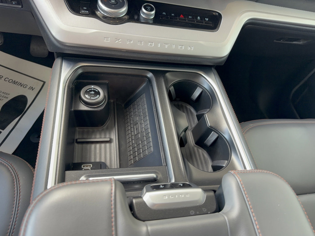 Certified 2025 Ford Expedition Max Active RWD image 25