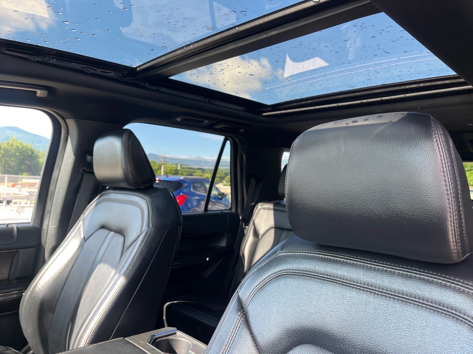 Certified 2021 Ford Expedition Limited AWD/4WD image 7