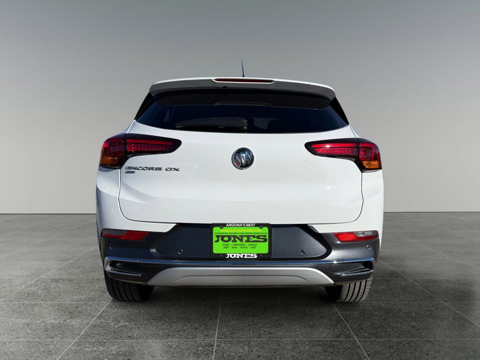 Used 2020 Buick Encore GX Essence w/ Advanced Technology Package image 3