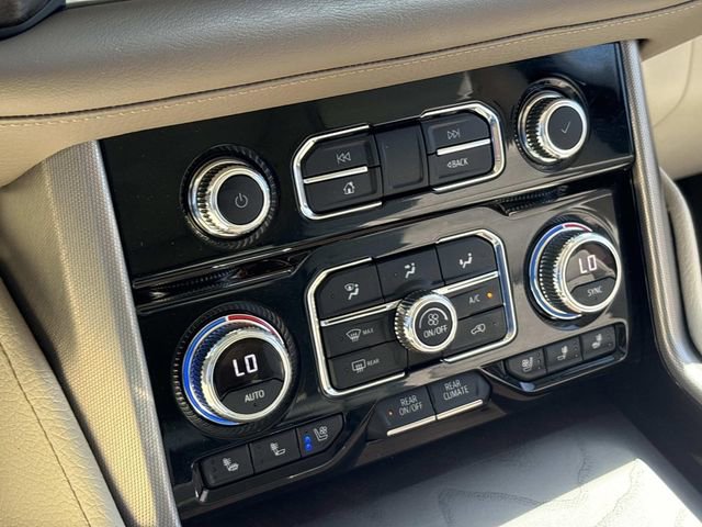 Used 2022 GMC Yukon Denali AWD/4WD image 35