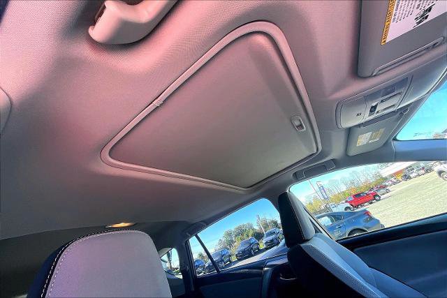 Used 2018 Toyota RAV4 XLE image 28