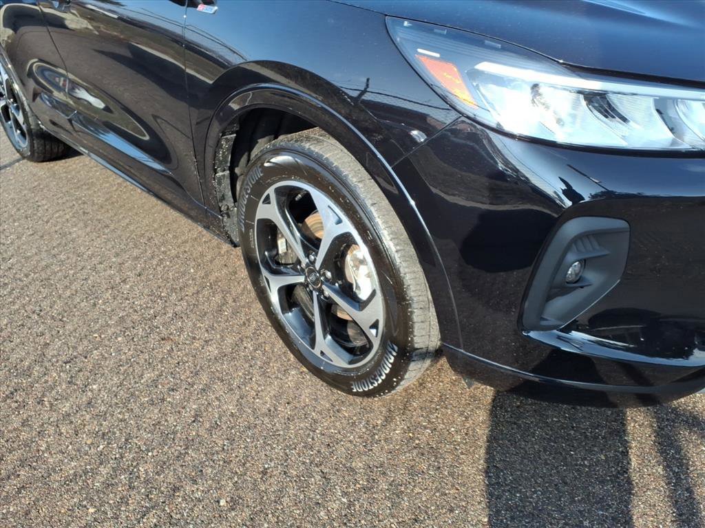 Certified 2023 Ford Escape ST-Line Select w/ Tech Pack #2 image 8