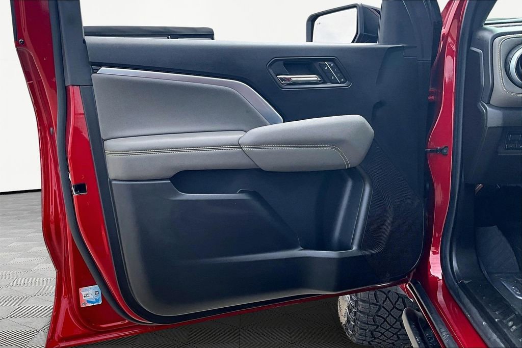 Used 2023 Chevrolet Colorado ZR2 w/ ZR2 Convenience Package III image 24