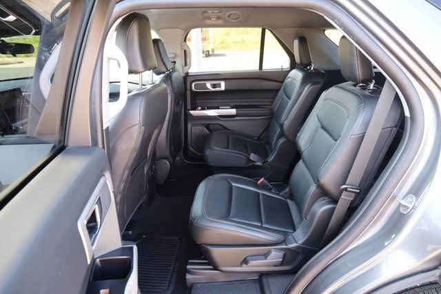 Certified 2024 Ford Explorer XLT w/ Equipment Group 202A AWD/4WD image 10