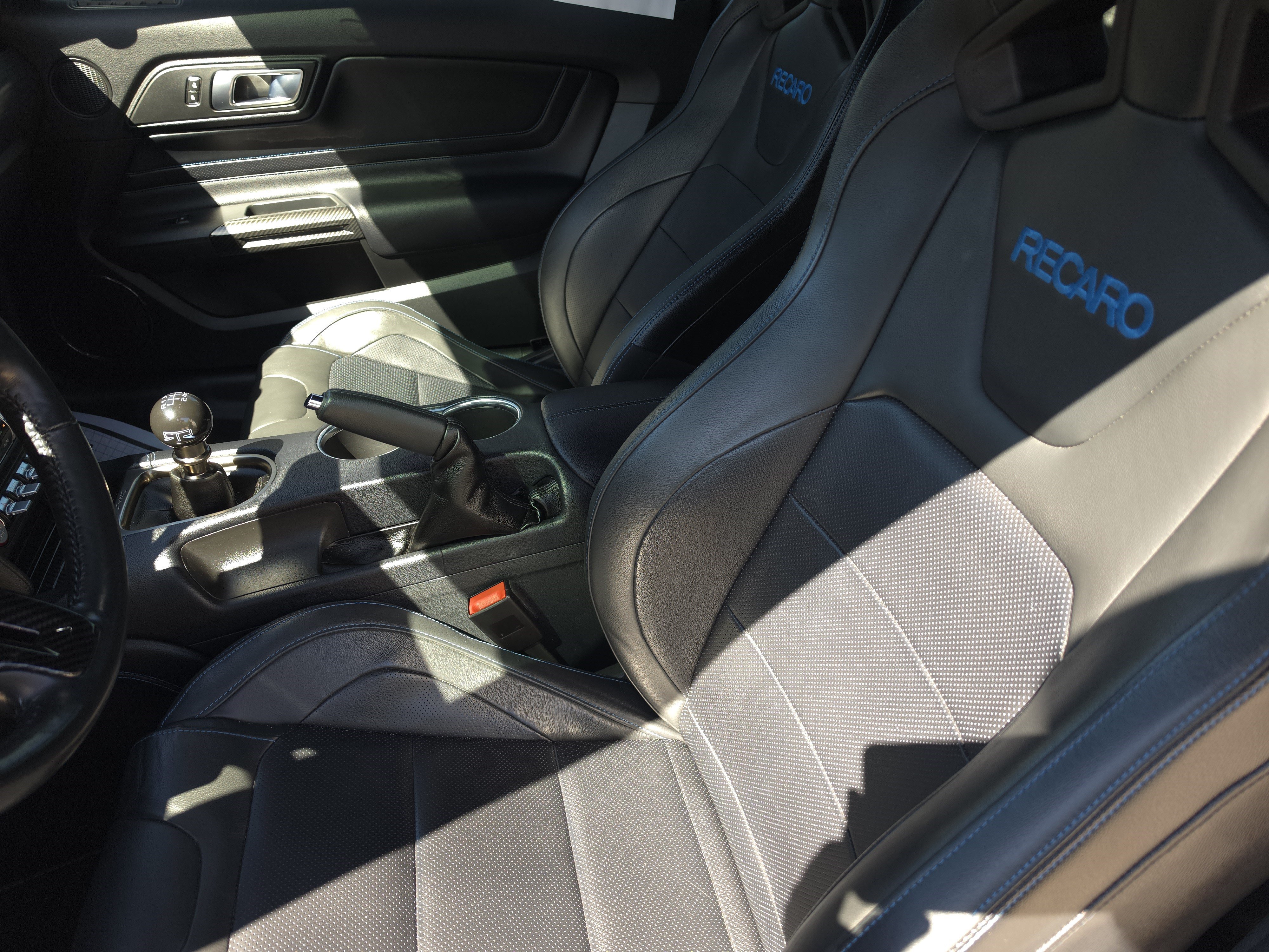 Certified 2020 Ford Mustang GT Premium w/ Performance Package - Level 2 RWD image 17