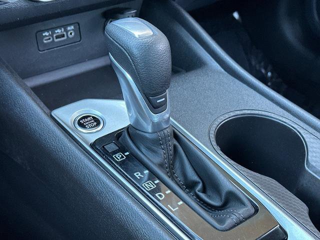 Used 2025 Nissan Altima 2.5 SV FWD image 19