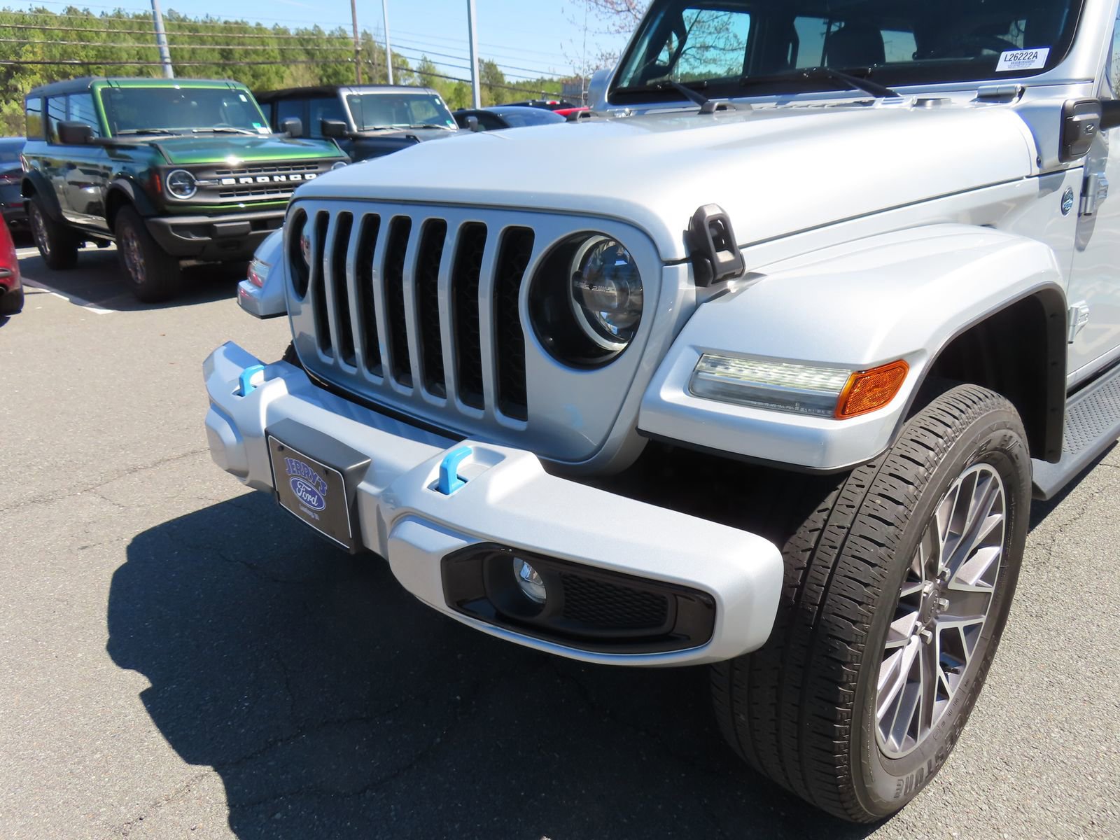 Used 2023 Jeep Wrangler Unlimited Sahara image 9