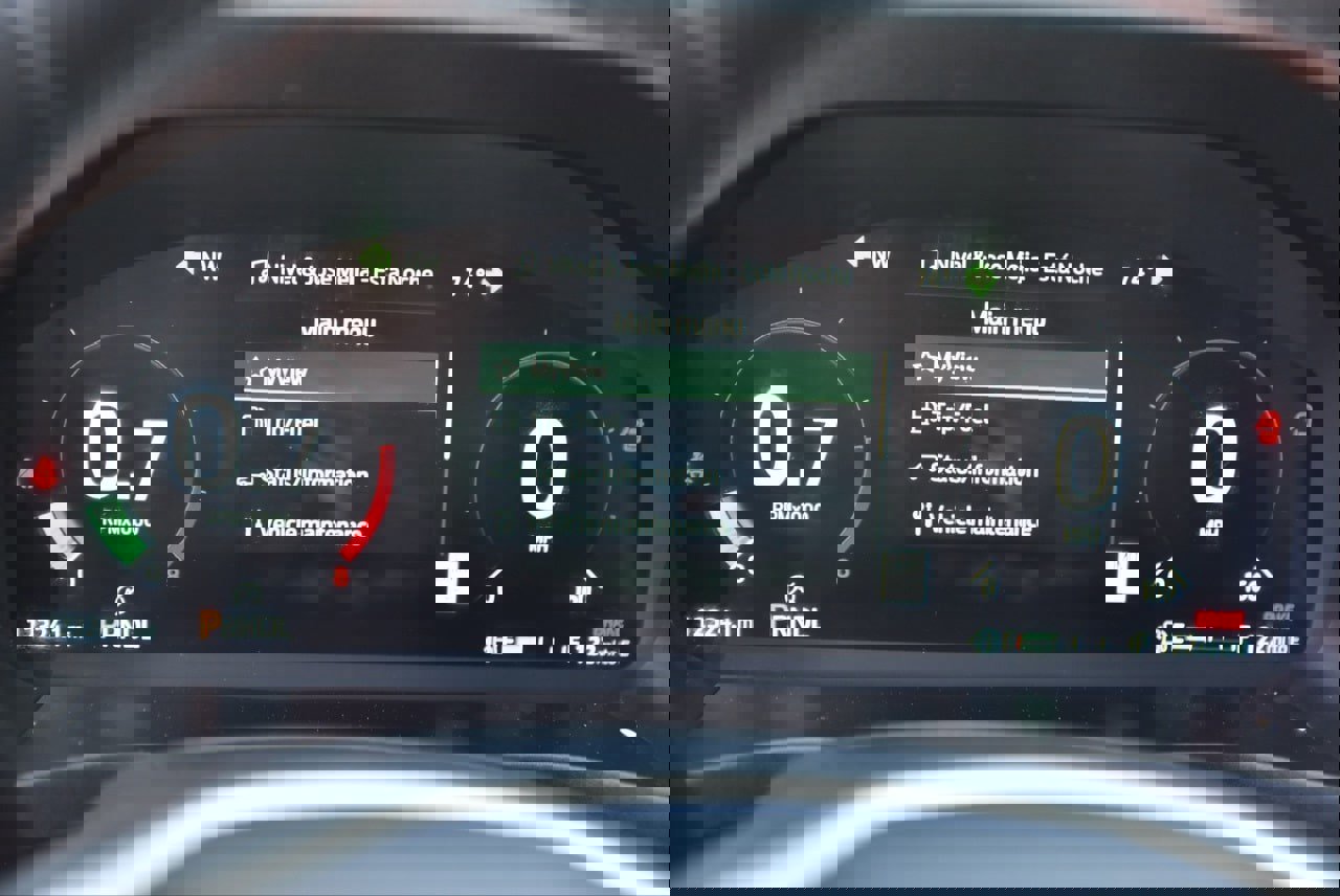 Certified 2025 Ford Explorer Active w/ Active Comfort Package image 27