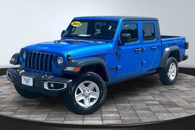 Used 2023 Jeep Gladiator Sport AWD/4WD image 11