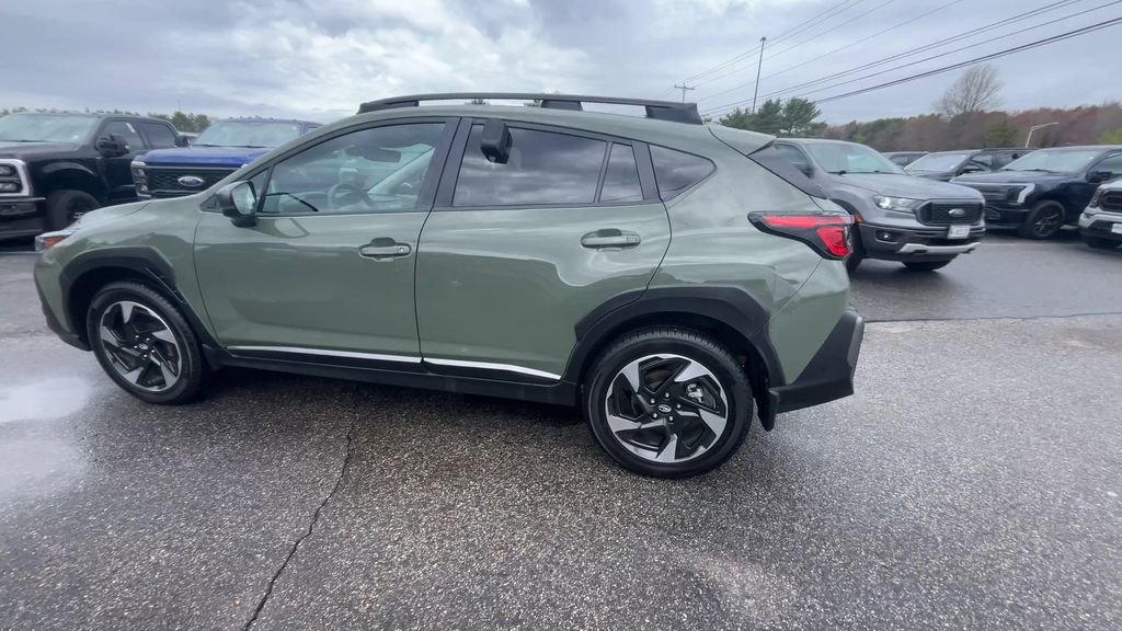 Used 2024 Subaru Crosstrek 2.5i Limited AWD/4WD image 17