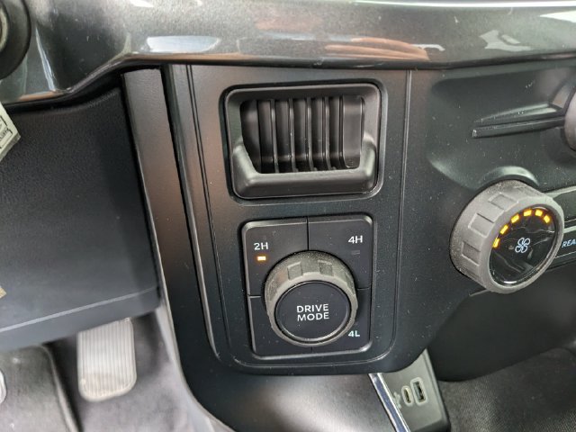 Certified 2025 Ford F150 STX AWD/4WD image 25