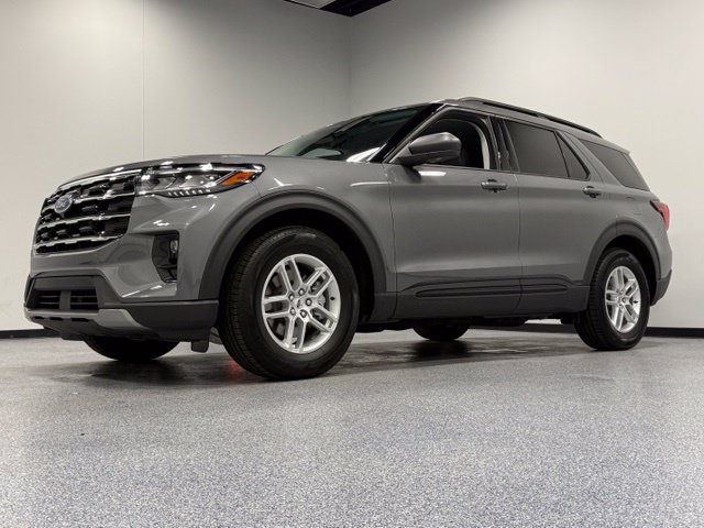 Certified 2026 Ford Explorer Active w/ Active Comfort Package RWD image 6