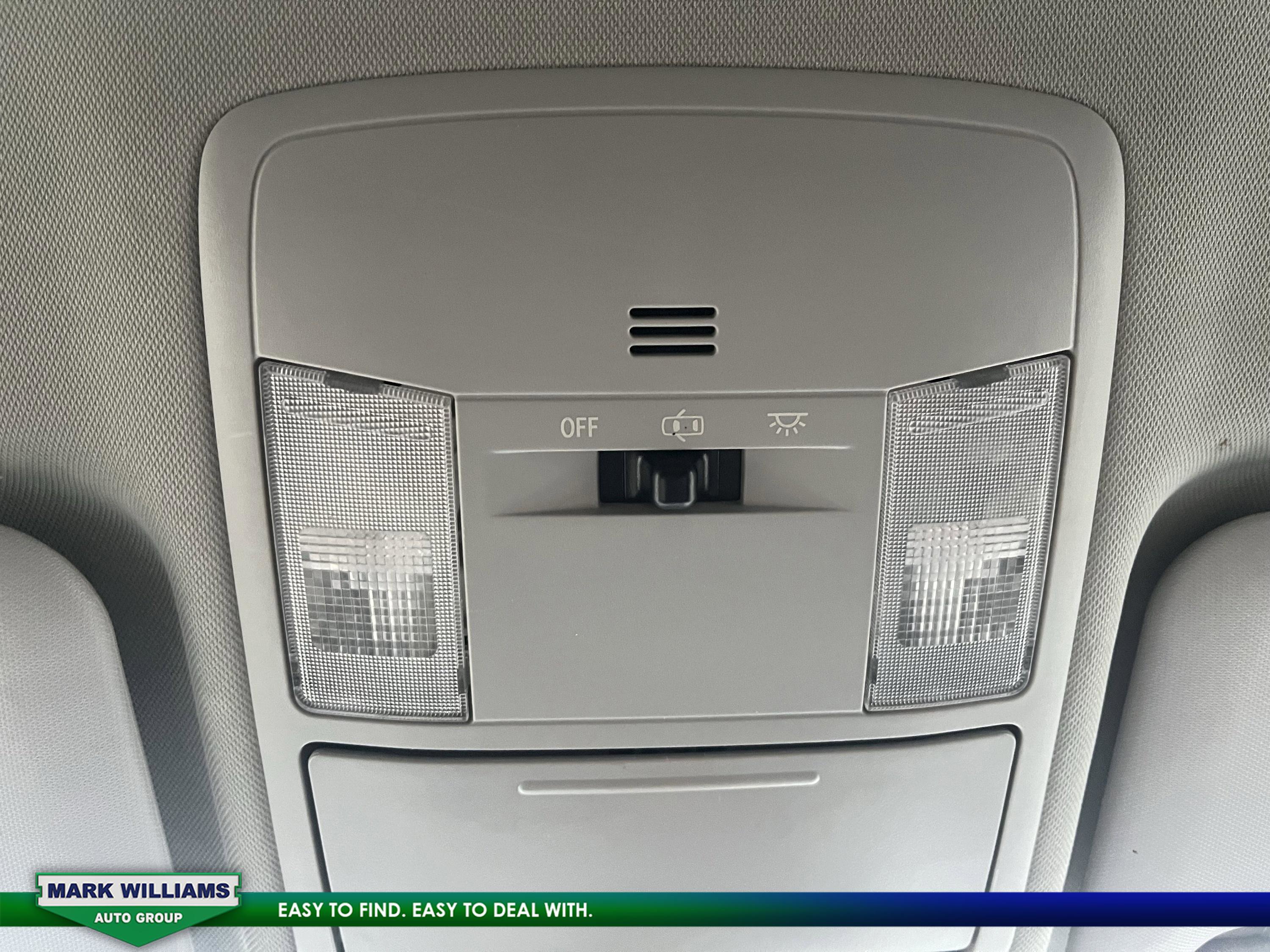 Used 2018 Toyota RAV4 LE image 12