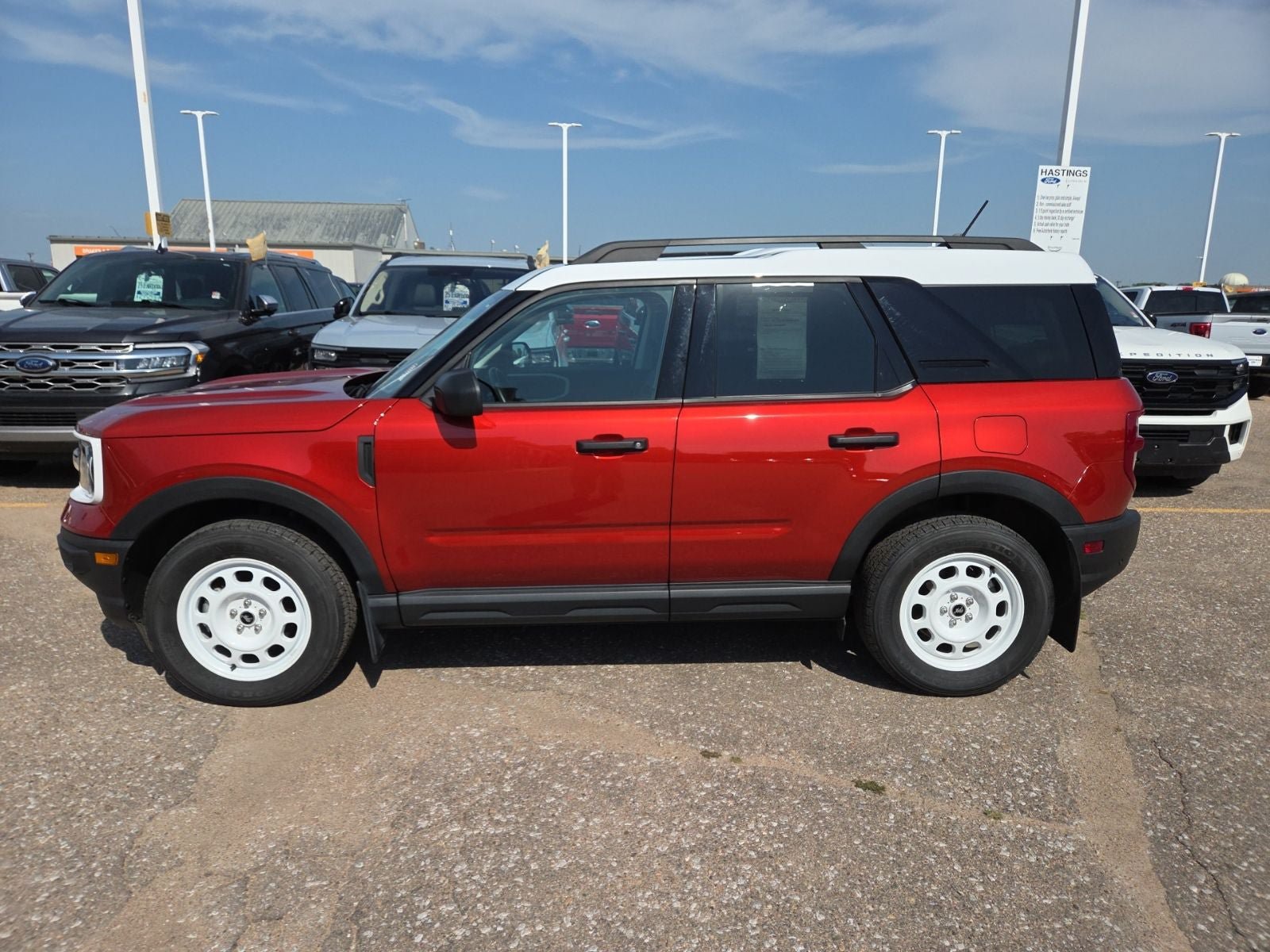 Certified 2024 Ford Bronco Sport Heritage w/ Heritage Convenience Package AWD/4WD image 9