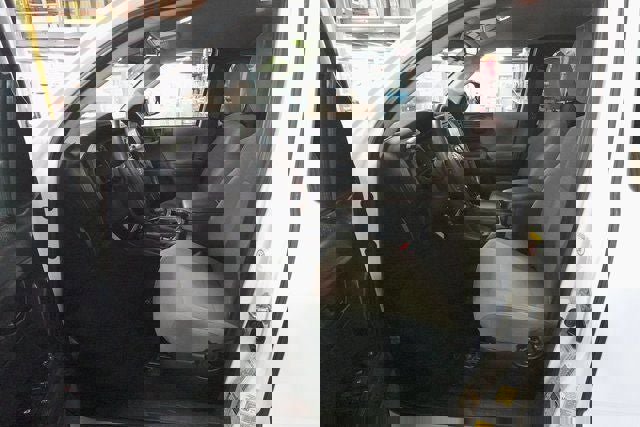 Used 2019 Toyota Tacoma SR image 9