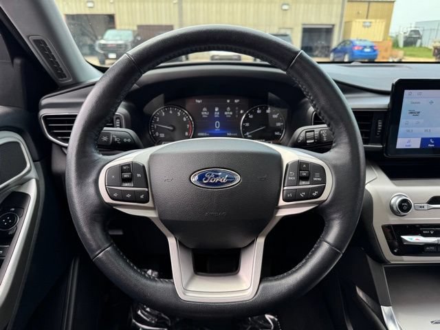 Certified 2023 Ford Explorer XLT w/ Equipment Group 202A AWD/4WD image 36