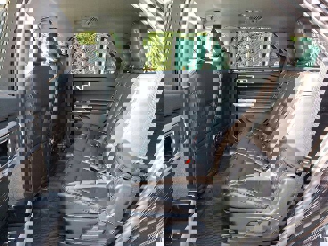 Certified 2022 Ford Explorer XLT w/ Equipment Group 202A image 25