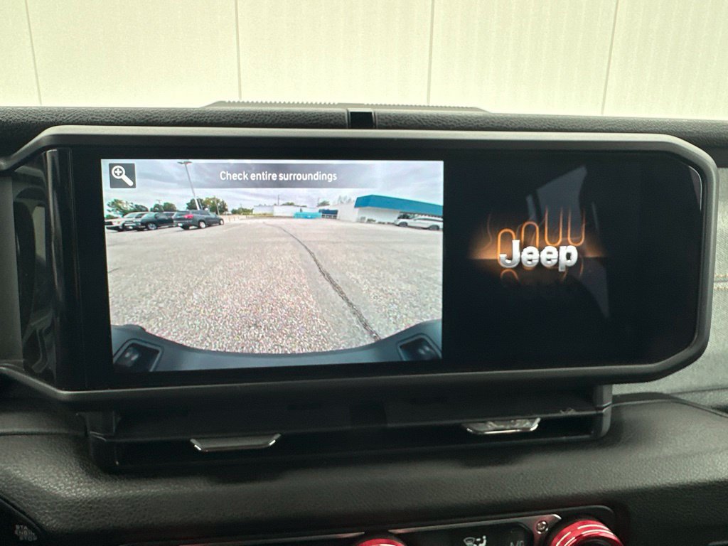 Used 2024 Jeep Gladiator Sport AWD/4WD image 51