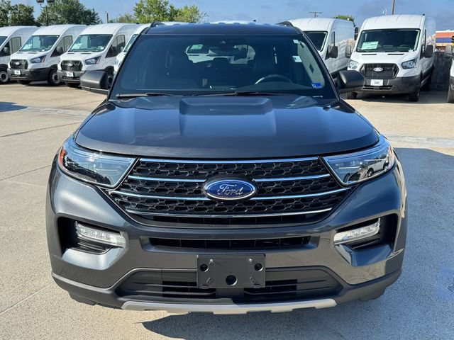 Certified 2020 Ford Explorer XLT w/ Equipment Group 202A AWD/4WD image 2