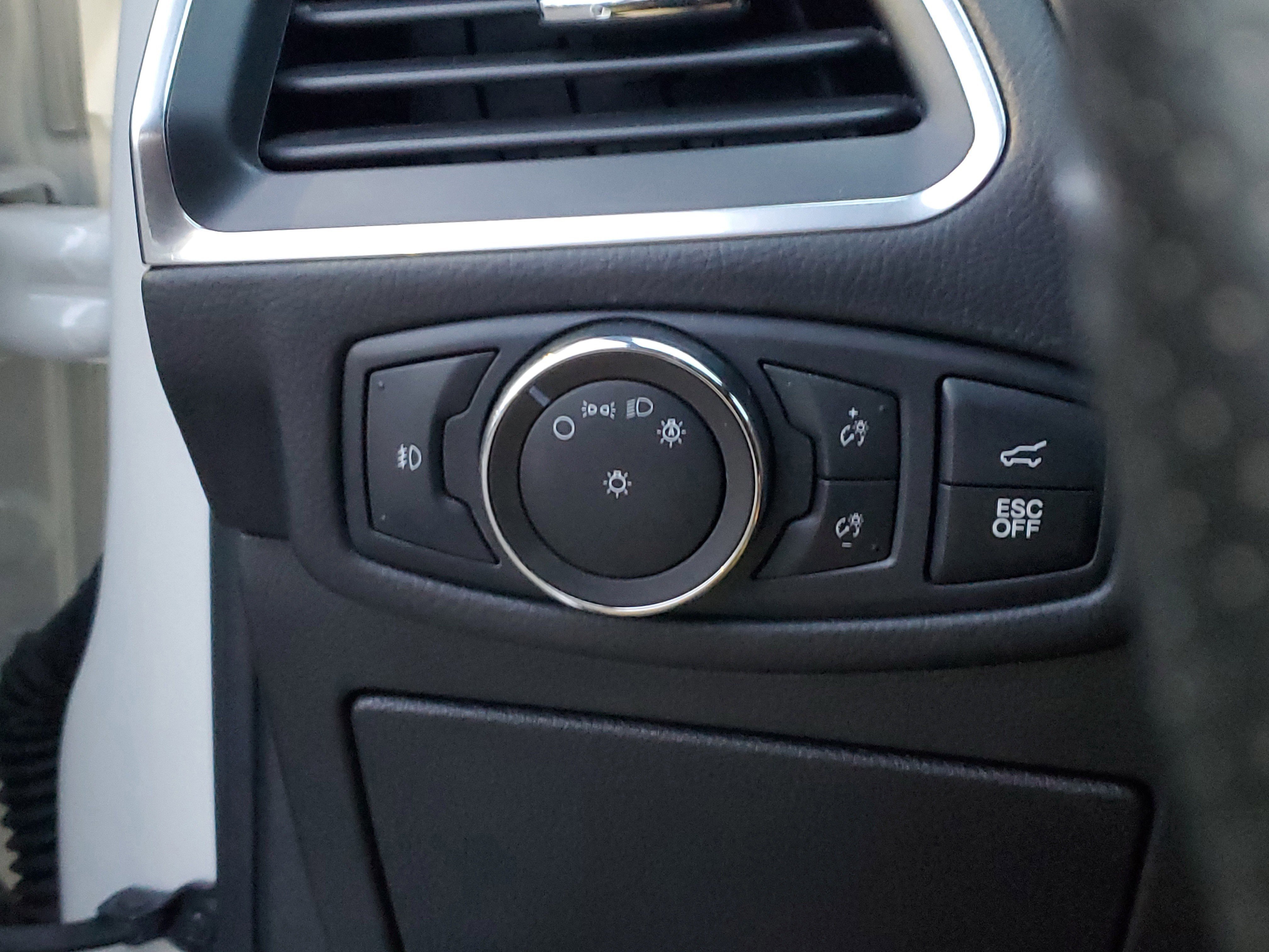 Certified 2022 Ford Edge ST w/ Equipment Group 401A image 22